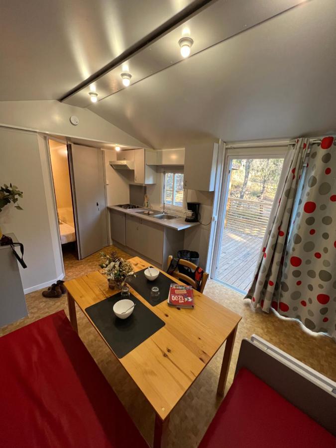Camping La Peiriere Tuchan Екстер'єр фото