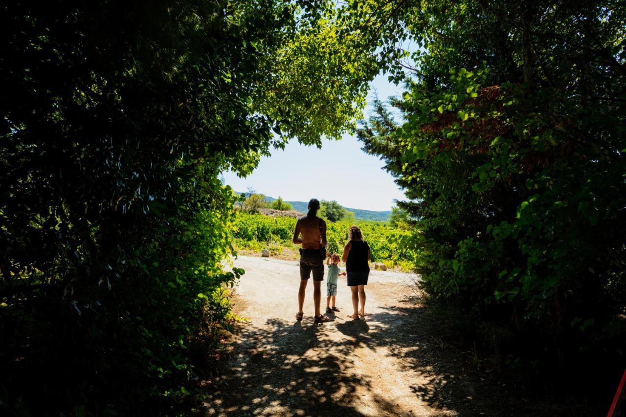 Camping La Peiriere Tuchan Екстер'єр фото
